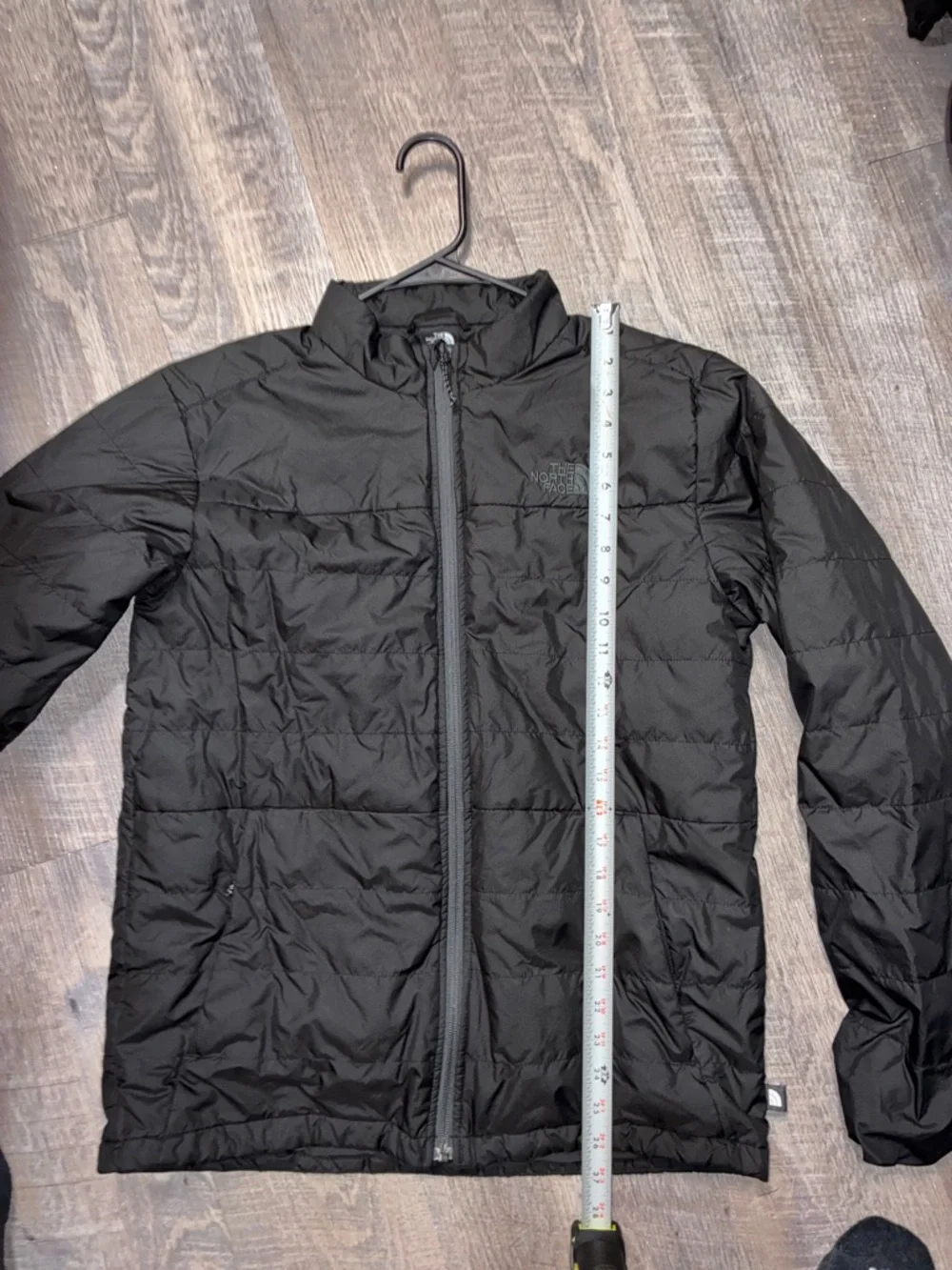 North Face Men’s Insulated Bombay Jacket, black - size medium